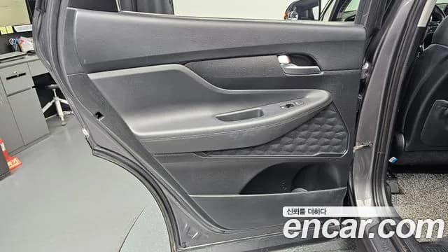 2019 Hyundai Santa Fe TM Diesel 2.0 2WD Sold VIN KMHS281BBKU185362 – photo 17 2019 Hyundai Santa Fe TM Diesel 2.0 2WD Sold VIN KMHS281BBKU185362 – photo 17
