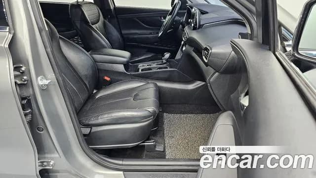 2019 Hyundai Santa Fe TM Diesel 2.2 4WD Sold VIN KMHS281CDKU007774 – trunk area 2019 Hyundai Santa Fe TM Diesel 2.2 4WD Sold VIN KMHS281CDKU007774 – trunk area