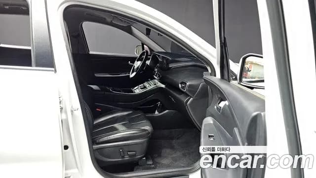 2021 Hyundai The New Santa Fe Diesel 2.2 2WD Sold VIN KMHS281HGMU321359 – interior seats 2021 Hyundai The New Santa Fe Diesel 2.2 2WD Sold VIN KMHS281HGMU321359 – interior seats
