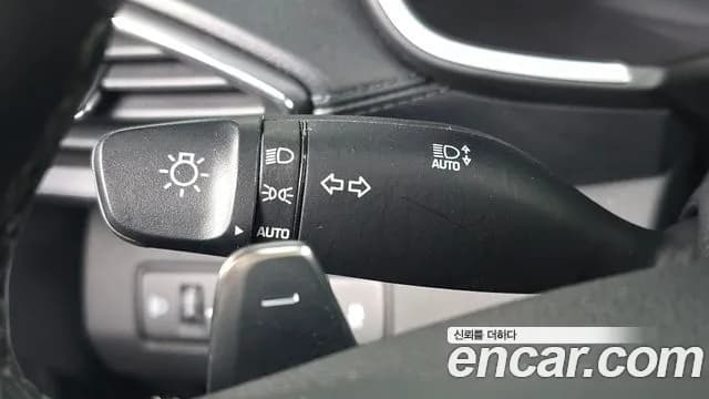 2021 Hyundai The New Santa Fe Diesel 2.2 2WD Sold VIN KMHS281HGMU388080 – photo 27 2021 Hyundai The New Santa Fe Diesel 2.2 2WD Sold VIN KMHS281HGMU388080 – photo 27