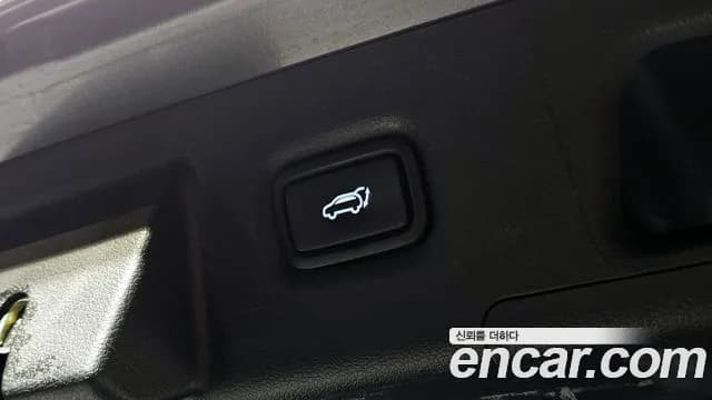 2022 Hyundai The New Santa Fe Diesel 2.2 2WD Sold VIN KMHS281HGNU421062 – side profile 2022 Hyundai The New Santa Fe Diesel 2.2 2WD Sold VIN KMHS281HGNU421062 – side profile