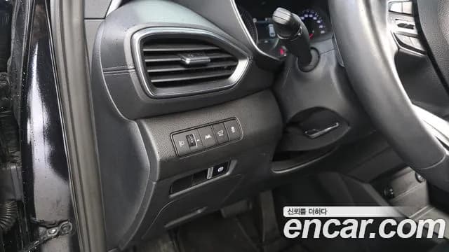 2022 Hyundai The New Santa Fe Diesel 2.2 2WD Sold VIN KMHS281HGNU441977 – exterior detail 2022 Hyundai The New Santa Fe Diesel 2.2 2WD Sold VIN KMHS281HGNU441977 – exterior detail