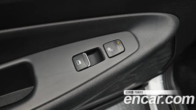 2021 Hyundai The New Santa Fe Diesel 2.2 4WD Sold VIN KMHS281HHMU402537 – trunk area 2021 Hyundai The New Santa Fe Diesel 2.2 4WD Sold VIN KMHS281HHMU402537 – trunk area