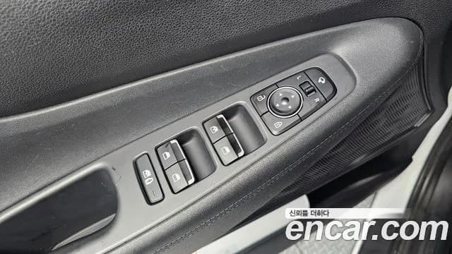2021 Hyundai The New Santa Fe Diesel 2.2 4WD Sold VIN KMHS281HHMU402537 – photo 28 2021 Hyundai The New Santa Fe Diesel 2.2 4WD Sold VIN KMHS281HHMU402537 – photo 28