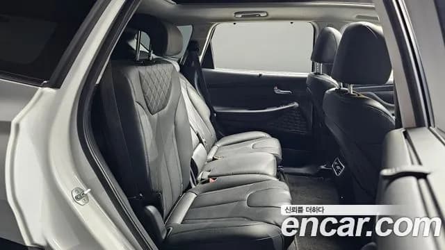 2022 Hyundai The New Santa Fe HEV 1.6 2WD Sold VIN KMHS3811BNU019352 – interior seats 2022 Hyundai The New Santa Fe HEV 1.6 2WD Sold VIN KMHS3811BNU019352 – interior seats