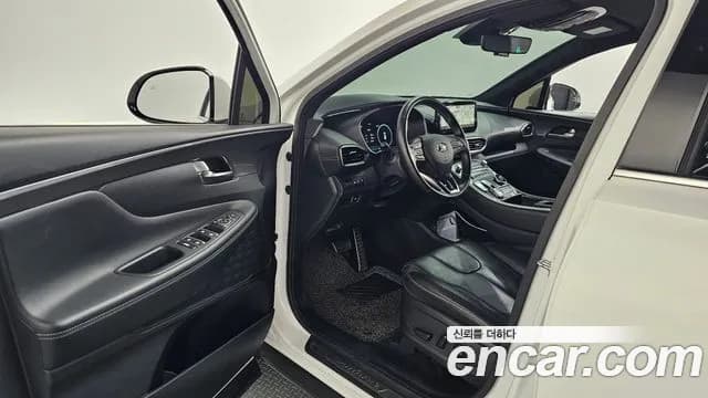 2022 Hyundai The New Santa Fe HEV 1.6 2WD Sold VIN KMHS3811BNU041599 – trunk area 2022 Hyundai The New Santa Fe HEV 1.6 2WD Sold VIN KMHS3811BNU041599 – trunk area