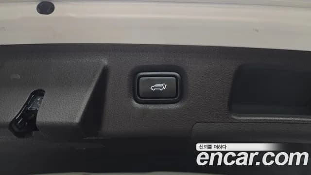 2019 Hyundai Santa Fe TM Gasoline 2.0T 2WD Sold VIN KMHS381ABKU044031 – front exterior 2019 Hyundai Santa Fe TM Gasoline 2.0T 2WD Sold VIN KMHS381ABKU044031 – front exterior