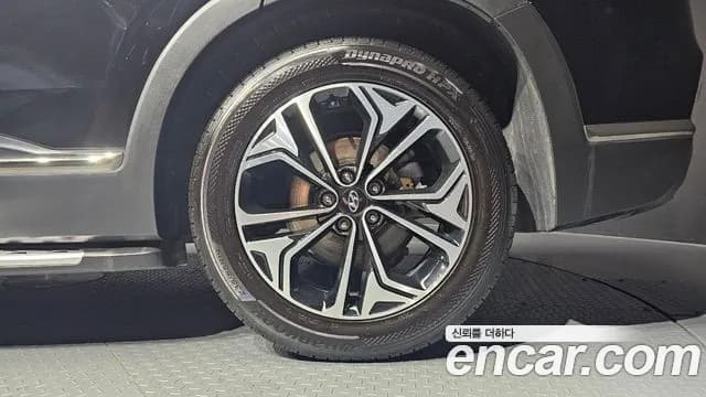 2019 Hyundai Santa Fe TM Gasoline 2.0T 4WD Sold VIN KMHS381ADKU104695 – rear exterior 2019 Hyundai Santa Fe TM Gasoline 2.0T 4WD Sold VIN KMHS381ADKU104695 – rear exterior