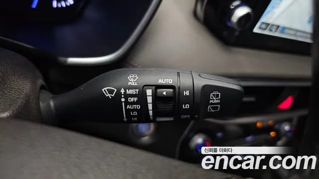 2019 Hyundai Santa Fe TM Gasoline 2.0T 4WD Sold VIN KMHS381ADKU104695 – interior seats 2019 Hyundai Santa Fe TM Gasoline 2.0T 4WD Sold VIN KMHS381ADKU104695 – interior seats
