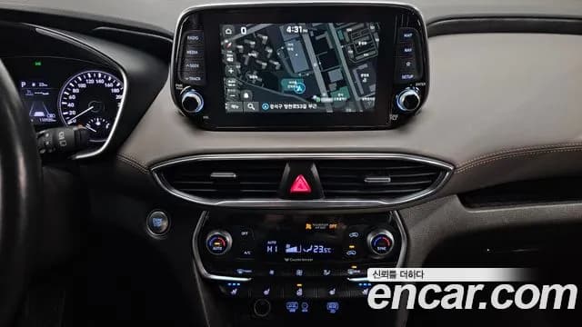 2019 Hyundai Santa Fe TM Gasoline 2.0T 4WD Sold VIN KMHS381ADKU180756 – engine bay 2019 Hyundai Santa Fe TM Gasoline 2.0T 4WD Sold VIN KMHS381ADKU180756 – engine bay