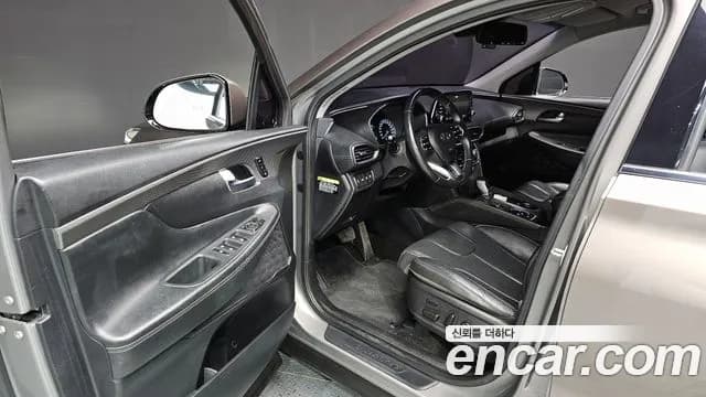 2019 Hyundai Santa Fe TM Diesel 2.0 2WD Sold VIN KMHS381BBKU002910 – rear exterior 2019 Hyundai Santa Fe TM Diesel 2.0 2WD Sold VIN KMHS381BBKU002910 – rear exterior