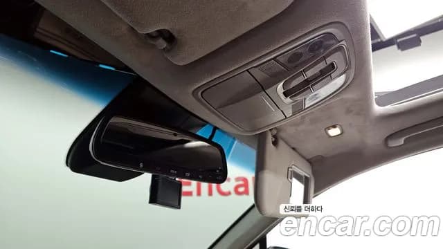 2019 Hyundai Santa Fe TM Diesel 2.0 2WD Sold VIN KMHS381BBKU118767 – trunk area 2019 Hyundai Santa Fe TM Diesel 2.0 2WD Sold VIN KMHS381BBKU118767 – trunk area