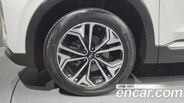 2019 Hyundai Santa Fe TM Diesel 2.0 2WD Sold VIN KMHS381BBKU182141 – rear exterior 2019 Hyundai Santa Fe TM Diesel 2.0 2WD Sold VIN KMHS381BBKU182141 – rear exterior