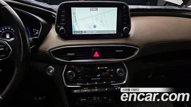 2019 Hyundai Santa Fe TM Diesel 2.2 4WD Sold VIN KMHS381CDKU075692 – interior seats 2019 Hyundai Santa Fe TM Diesel 2.2 4WD Sold VIN KMHS381CDKU075692 – interior seats