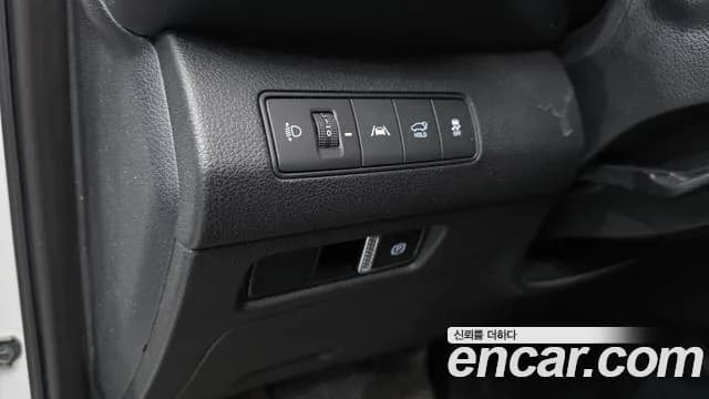 2021 Hyundai The New Santa Fe Diesel 2.2 2WD Sold VIN KMHS381HGMU323089 – trunk area 2021 Hyundai The New Santa Fe Diesel 2.2 2WD Sold VIN KMHS381HGMU323089 – trunk area