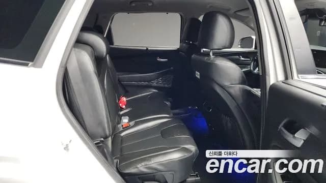 2021 Hyundai The New Santa Fe Diesel 2.2 2WD Sold VIN KMHS381HGMU336562 – trunk area 2021 Hyundai The New Santa Fe Diesel 2.2 2WD Sold VIN KMHS381HGMU336562 – trunk area