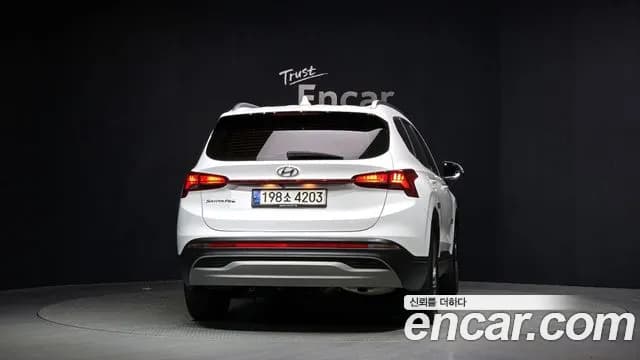 2021 Hyundai The New Santa Fe Diesel 2.2 2WD Sold VIN KMHS381HGMU337324 – rear exterior 2021 Hyundai The New Santa Fe Diesel 2.2 2WD Sold VIN KMHS381HGMU337324 – rear exterior