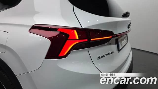 2021 Hyundai The New Santa Fe Gasoline 2.5T 2WD Sold VIN KMHS381LGMU377617 – trunk area 2021 Hyundai The New Santa Fe Gasoline 2.5T 2WD Sold VIN KMHS381LGMU377617 – trunk area