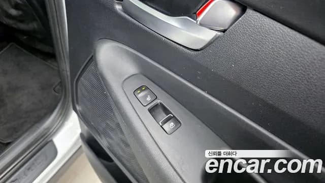 2021 Hyundai The New Santa Fe Gasoline 2.5T 2WD Sold VIN KMHS381LGMU386235 – trunk area 2021 Hyundai The New Santa Fe Gasoline 2.5T 2WD Sold VIN KMHS381LGMU386235 – trunk area