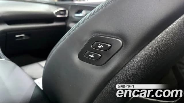 2021 Hyundai The New Santa Fe Gasoline 2.5T 2WD Sold VIN KMHS381LGMU408595 – front exterior 2021 Hyundai The New Santa Fe Gasoline 2.5T 2WD Sold VIN KMHS381LGMU408595 – front exterior