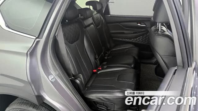2021 Hyundai The New Santa Fe Gasoline 2.5T 2WD Sold VIN KMHS381LGMU408595 – trunk area 2021 Hyundai The New Santa Fe Gasoline 2.5T 2WD Sold VIN KMHS381LGMU408595 – trunk area