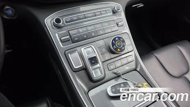 2021 Hyundai The New Santa Fe Gasoline 2.5T 4WD Sold VIN KMHS381LHMU350717 – interior seats 2021 Hyundai The New Santa Fe Gasoline 2.5T 4WD Sold VIN KMHS381LHMU350717 – interior seats