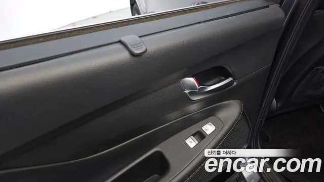 2023 Hyundai The New Santa Fe HEV 1.6 2WD Sold VIN KMHS5811BPU075690 – interior seats 2023 Hyundai The New Santa Fe HEV 1.6 2WD Sold VIN KMHS5811BPU075690 – interior seats