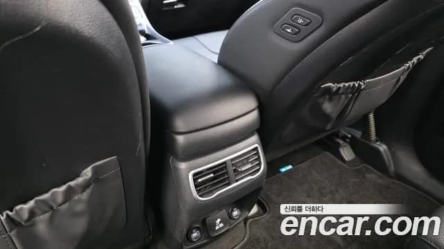 2023 Hyundai The New Santa Fe HEV 1.6 2WD Sold VIN KMHS5811BPU075690 – undercarriage 2023 Hyundai The New Santa Fe HEV 1.6 2WD Sold VIN KMHS5811BPU075690 – undercarriage
