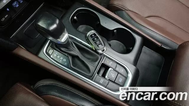 2019 Hyundai Santa Fe TM Gasoline 2.0T 2WD Sold VIN KMHS581ABKU071871 – exterior detail 2019 Hyundai Santa Fe TM Gasoline 2.0T 2WD Sold VIN KMHS581ABKU071871 – exterior detail