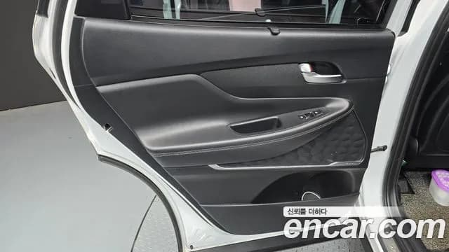2019 Hyundai Santa Fe TM Gasoline 2.0T 2WD Sold VIN KMHS581ABKU170382 – front exterior 2019 Hyundai Santa Fe TM Gasoline 2.0T 2WD Sold VIN KMHS581ABKU170382 – front exterior