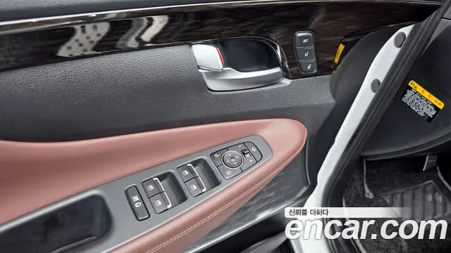 2020 Hyundai Santa Fe TM Gasoline 2.0T 2WD Sold VIN KMHS581ABLU219393 – front exterior 2020 Hyundai Santa Fe TM Gasoline 2.0T 2WD Sold VIN KMHS581ABLU219393 – front exterior