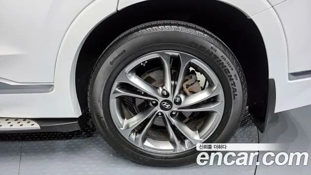 2020 Hyundai Santa Fe TM Gasoline 2.0T 2WD Sold VIN KMHS581ABLU219393 – interior seats 2020 Hyundai Santa Fe TM Gasoline 2.0T 2WD Sold VIN KMHS581ABLU219393 – interior seats