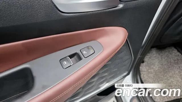 2020 Hyundai Santa Fe TM Gasoline 2.0T 2WD Sold VIN KMHS581ABLU219393 – trunk area 2020 Hyundai Santa Fe TM Gasoline 2.0T 2WD Sold VIN KMHS581ABLU219393 – trunk area