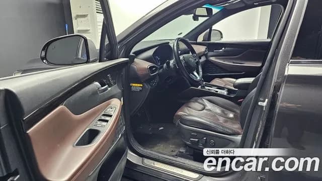 2019 Hyundai Santa Fe TM Gasoline 2.0T 4WD Sold VIN KMHS581ADKU134035 – interior seats 2019 Hyundai Santa Fe TM Gasoline 2.0T 4WD Sold VIN KMHS581ADKU134035 – interior seats