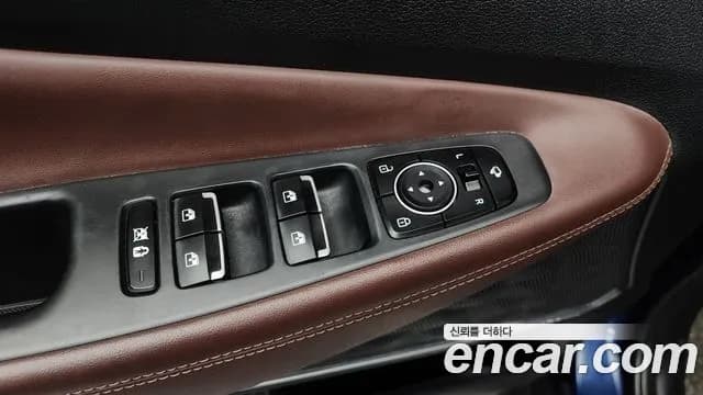 2020 Hyundai Santa Fe TM Gasoline 2.0T 4WD Sold VIN KMHS581ADLU193296 – front exterior 2020 Hyundai Santa Fe TM Gasoline 2.0T 4WD Sold VIN KMHS581ADLU193296 – front exterior