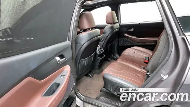 2020 Hyundai Santa Fe TM Diesel 2.0 2WD Sold VIN KMHS581BBLU225548 – rear exterior 2020 Hyundai Santa Fe TM Diesel 2.0 2WD Sold VIN KMHS581BBLU225548 – rear exterior