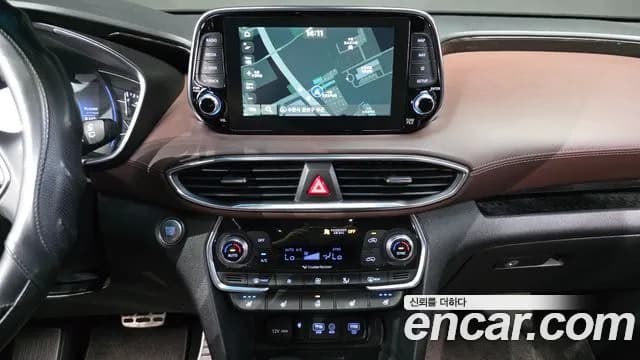2019 Hyundai Santa Fe TM Diesel 2.2 2WD Sold VIN KMHS581CBKU092201 – interior seats 2019 Hyundai Santa Fe TM Diesel 2.2 2WD Sold VIN KMHS581CBKU092201 – interior seats