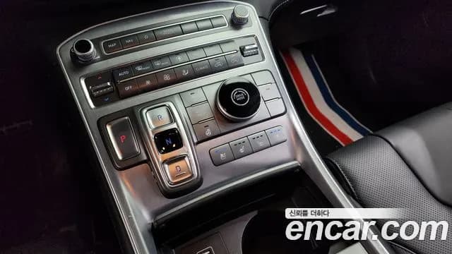 2021 Hyundai The New Santa Fe Diesel 2.2 2WD Sold VIN KMHS581HGMU319759 – interior seats 2021 Hyundai The New Santa Fe Diesel 2.2 2WD Sold VIN KMHS581HGMU319759 – interior seats