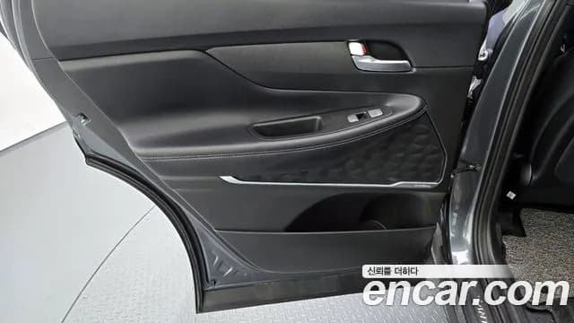 2021 Hyundai The New Santa Fe Gasoline 2.5T 2WD Sold VIN KMHS581LGMU365326 – exterior detail 2021 Hyundai The New Santa Fe Gasoline 2.5T 2WD Sold VIN KMHS581LGMU365326 – exterior detail