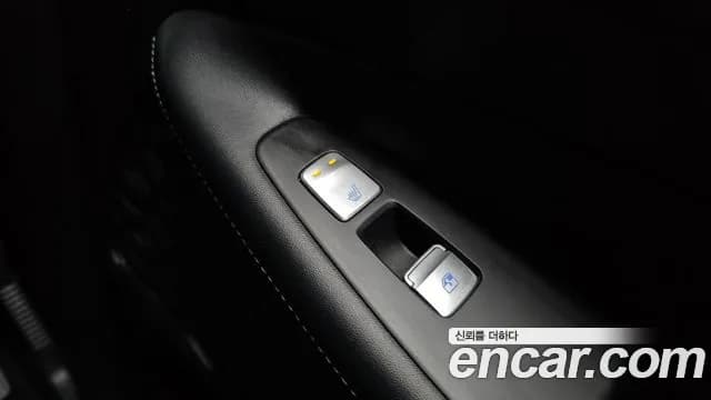 2021 Hyundai The New Santa Fe Gasoline 2.5T 2WD Sold VIN KMHS581LGMU375598 – trunk area 2021 Hyundai The New Santa Fe Gasoline 2.5T 2WD Sold VIN KMHS581LGMU375598 – trunk area