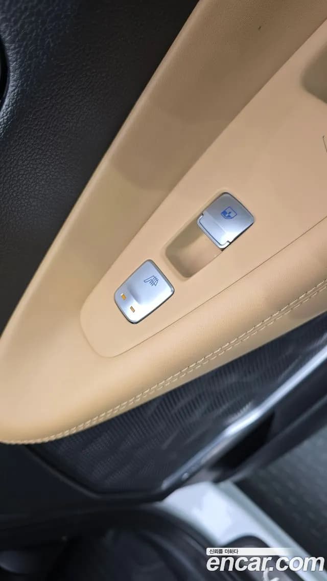 2021 Hyundai The New Santa Fe Gasoline 2.5T 2WD Sold VIN KMHS581LGMU405772 – photo 15 2021 Hyundai The New Santa Fe Gasoline 2.5T 2WD Sold VIN KMHS581LGMU405772 – photo 15