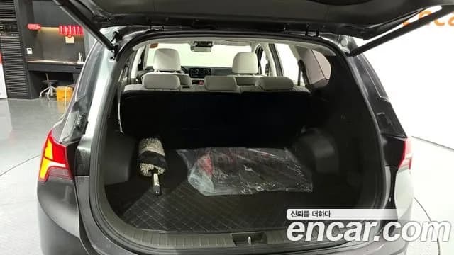 2023 Hyundai The New Santa Fe Gasoline 2.5T 2WD Sold VIN KMHS581LGPU473245 – engine bay 2023 Hyundai The New Santa Fe Gasoline 2.5T 2WD Sold VIN KMHS581LGPU473245 – engine bay