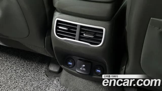 2023 Hyundai The New Santa Fe Gasoline 2.5T 2WD Sold VIN KMHS581LGPU473245 – exterior detail 2023 Hyundai The New Santa Fe Gasoline 2.5T 2WD Sold VIN KMHS581LGPU473245 – exterior detail
