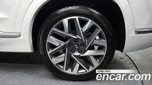 2021 Hyundai The New Santa Fe Gasoline 2.5T 4WD Sold VIN KMHS581LHMU385057 – exterior detail 2021 Hyundai The New Santa Fe Gasoline 2.5T 4WD Sold VIN KMHS581LHMU385057 – exterior detail