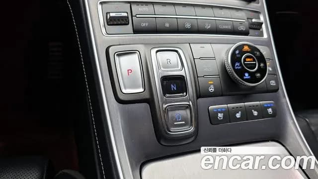 2021 Hyundai The New Santa Fe Gasoline 2.5T 4WD Sold VIN KMHS581LHMU417245 – engine bay 2021 Hyundai The New Santa Fe Gasoline 2.5T 4WD Sold VIN KMHS581LHMU417245 – engine bay