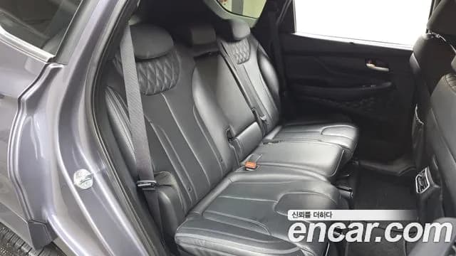 2022 Hyundai The New Santa Fe Gasoline 2.5T 4WD Sold VIN KMHS581LHNU432525 – trunk area 2022 Hyundai The New Santa Fe Gasoline 2.5T 4WD Sold VIN KMHS581LHNU432525 – trunk area