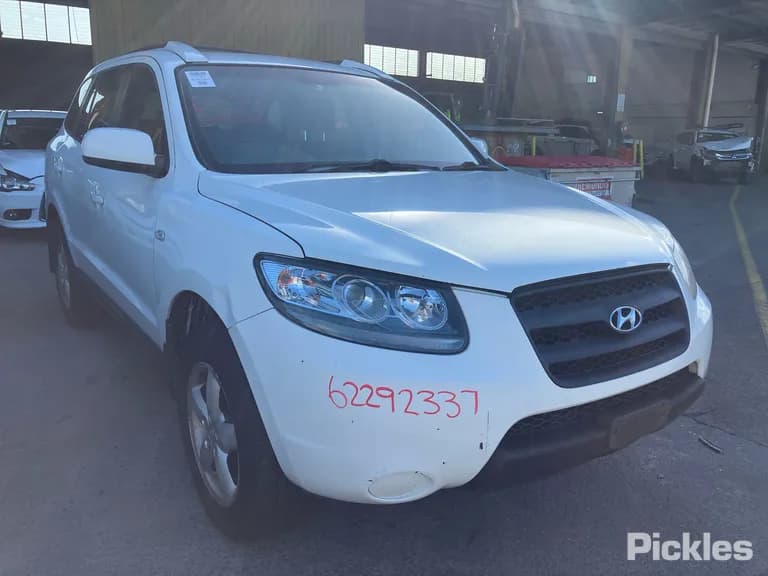 2007 Hyundai Santa Fe Used VIN KMHSG81WR8U290261 – rear exterior 2007 Hyundai Santa Fe Used VIN KMHSG81WR8U290261 – rear exterior