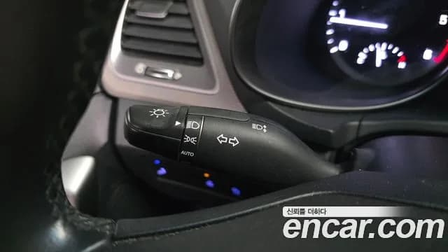 2018 Hyundai The New Maxcruz Diesel 2.2 2WD Sold VIN KMHSN81XBJU289830 – interior seats 2018 Hyundai The New Maxcruz Diesel 2.2 2WD Sold VIN KMHSN81XBJU289830 – interior seats