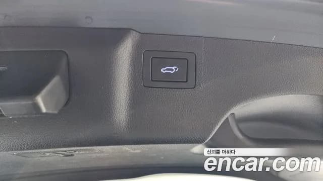 2018 Hyundai The New Maxcruz Diesel 2.2 2WD Sold VIN KMHSN81XBJU294682 – interior seats 2018 Hyundai The New Maxcruz Diesel 2.2 2WD Sold VIN KMHSN81XBJU294682 – interior seats
