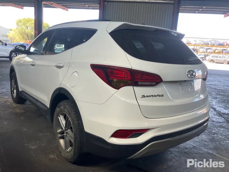 2016 Hyundai Santa Fe Used VIN KMHST81BSHU689057 – photo 25 2016 Hyundai Santa Fe Used VIN KMHST81BSHU689057 – photo 25